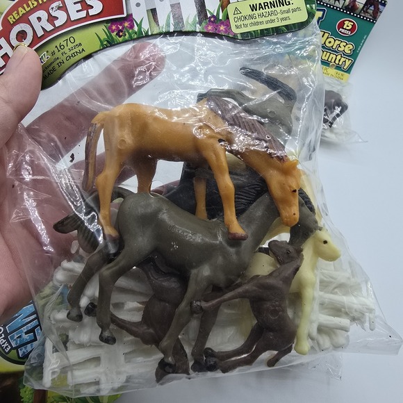 Horse Toy SMALL MINIATURE PLASTIC HORSES Lot Planet Earth Ja-ru Farm 3 Packs - Picture 6 of 11